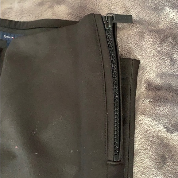 Tommy Hilfiger “Zoey” Mid Rise Legging - Picture 5 of 6